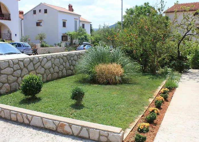 With Parking Space - 7983 Appartement *
